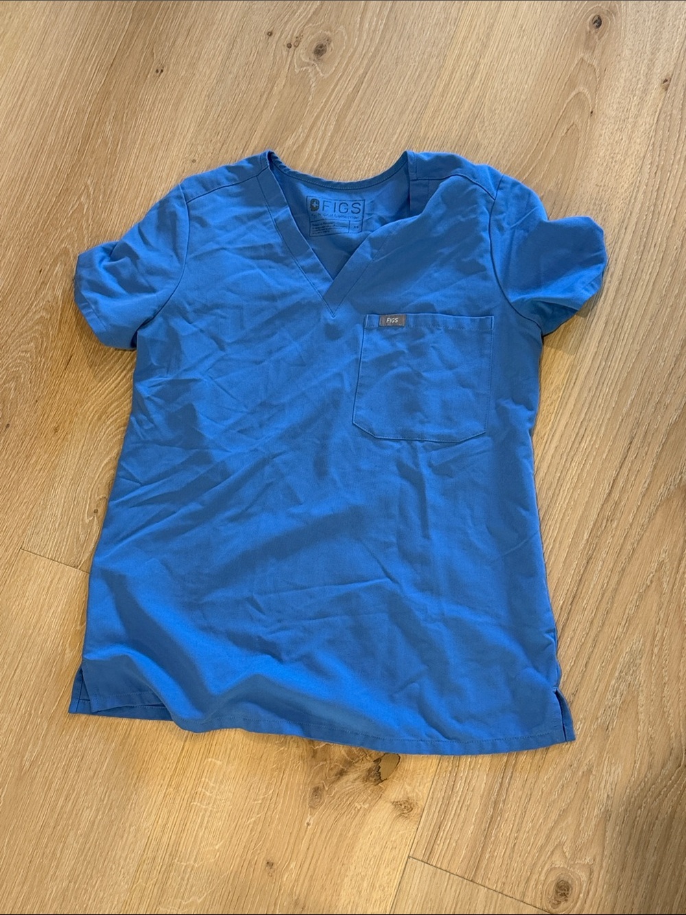 Figs Kids Short Sleeve V-Neck Top in Bright Blue